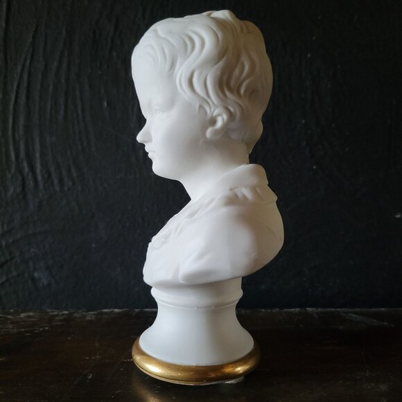 Vintage Lefton Bisque Porcelain Bust Of Boy With Gold Accent - Picture 4 of 8